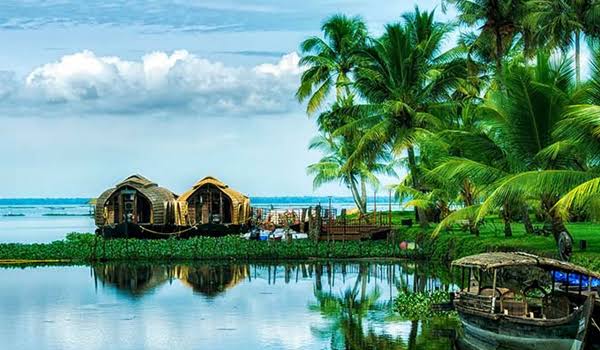 4 Nights 5 Days - Cochin - Munnar - Thekkady - Alleppey - Cochin Tour