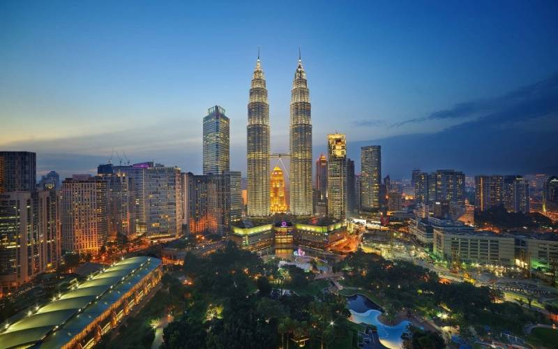 Tour Package To Malaysia -2 Nights 3 Days