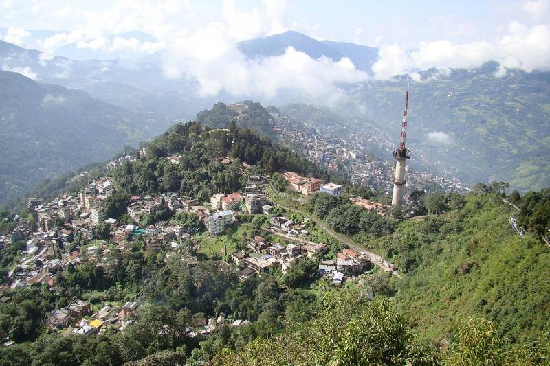 Darjeeling, Gangtok, Lachung, Yumthang, Kalimpong & Bagdogra Tour