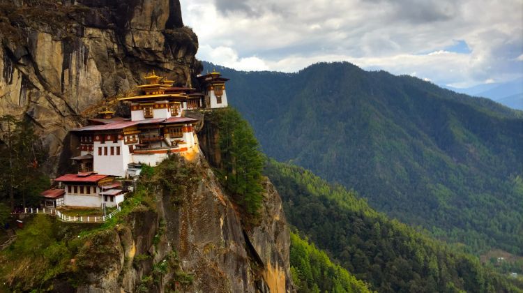 Bhutan 6 Night 7 Days Tour Package