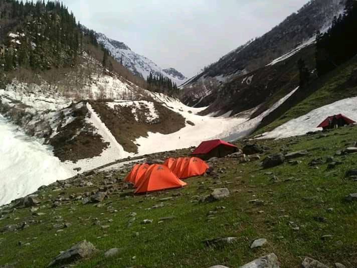 Buran Ghati Trek Tour