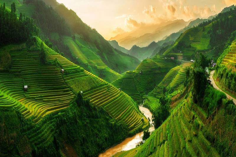 Sapa 3 Days 2 Nights Trekking Tour from Hanoi (2 Nights in Hotel)