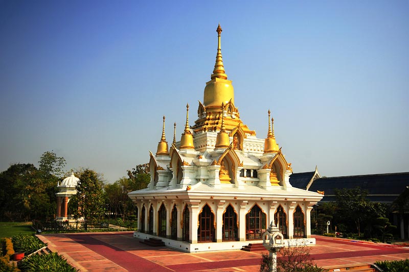 5 Nights / 6 Days Golden Triangle of Buddhist Tour