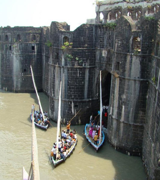 Alibaug-Murud-Ganpatipule Duration- 04 Nights/ 05 Days Tour