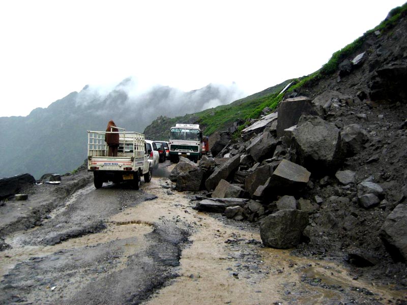 Himachal Harmony Through Ac Volvo