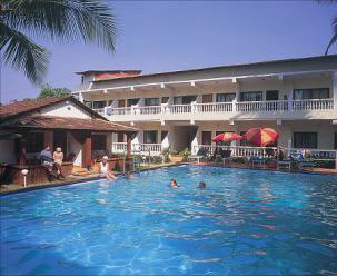 Vo Goa With Estrela Do Mar Beach Resort