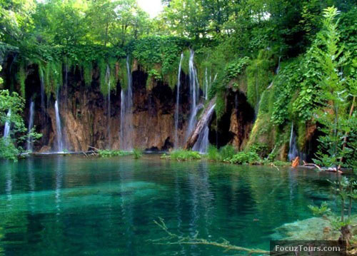 Magnificent Meghalaya Package