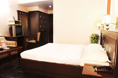 Weekend Getaway to Mahabaleshwar Tour