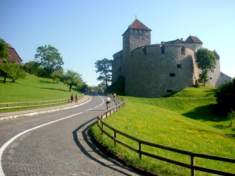 Enchanting Europe Tour