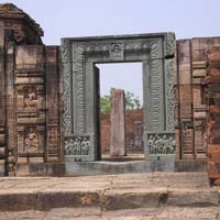 Diamond Triangle Tour of Odisha with Golden Triangle