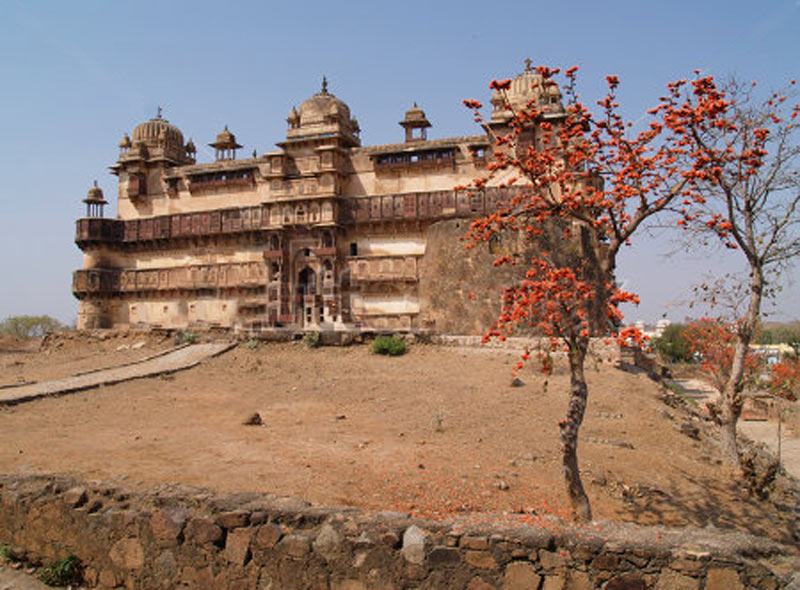 Tour of Jhansi with more Destinations
