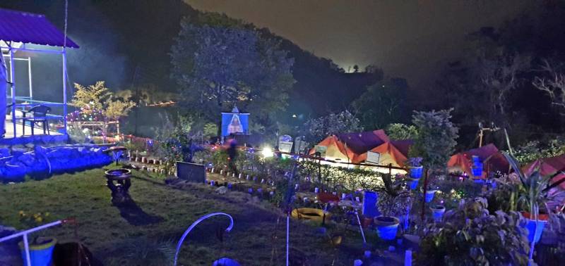 Luxury Camping & Rafting