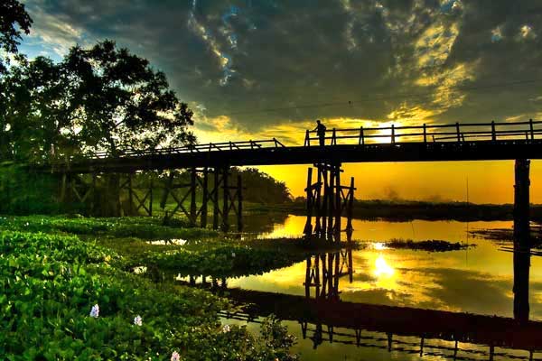 Under The Mistic Cloud Tour