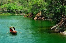 Nainital Corbett Tour Package 4 Days with Tamil Driver Image