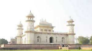 Delhi Agra Haridwar Tour Package 5 Days With Tamil Guide