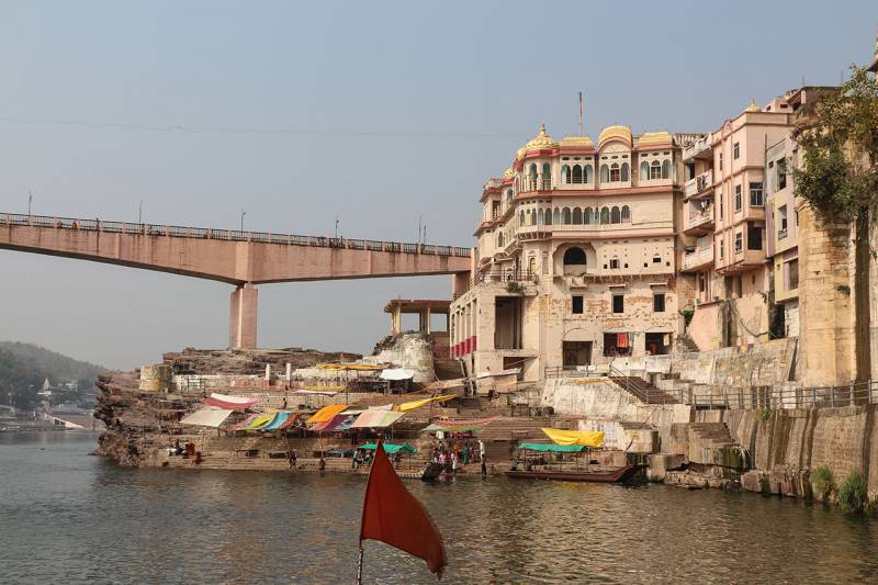 Ujjain Omkareshwar Maheshwar Indore Tour