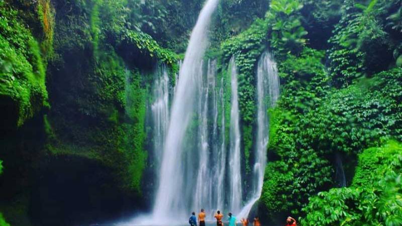 LOMBOK HONEYMOON PACKAGE TOURS - EXPLORE AND ROMANTIC