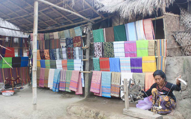 LOMBOK HONEYMOON PACKAGE TOURS - EXPLORE AND ROMANTIC