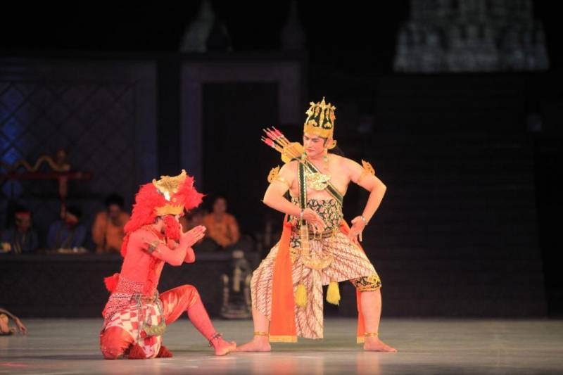 Borobudur - Prambanan Temple Package Tours