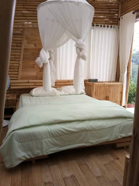 2n3d Stay At D'lekeleke Bamboo Villa Tour