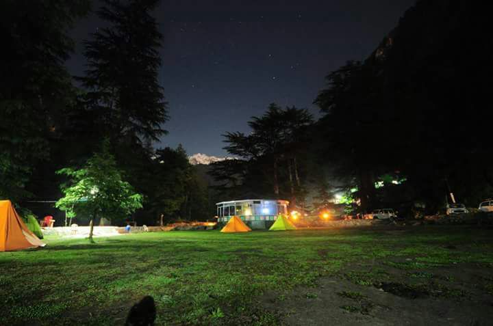 Kasol Kheerganga Trek Tour