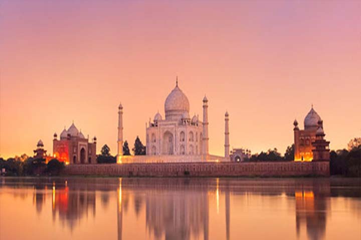 Same Day Taj Mahal Tour By Car From Delhi