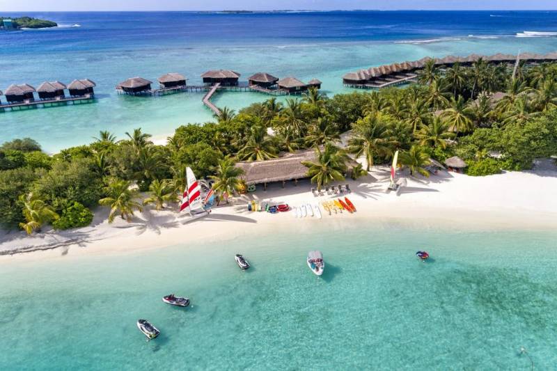 3 Night Maldive Honeymoon Tour Package Within Budget