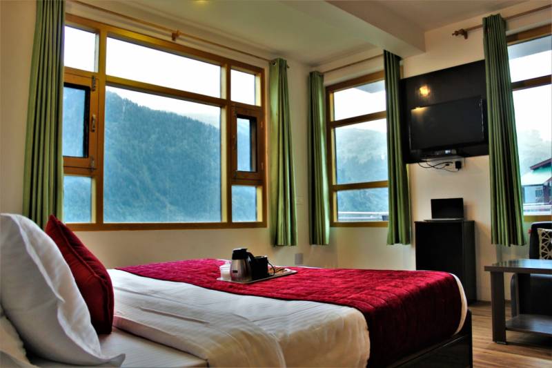 3 Night 4 Days Delhi to Manali Tour Package