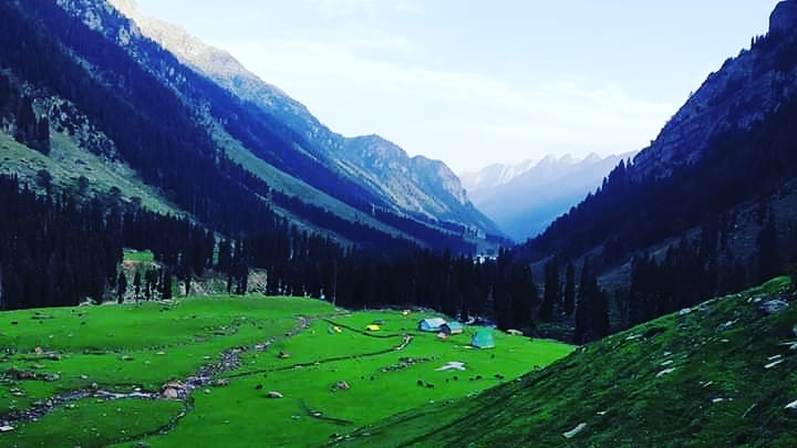 3 Nights 4 Days Trekking to the Beautiful Lake of Kashmir
