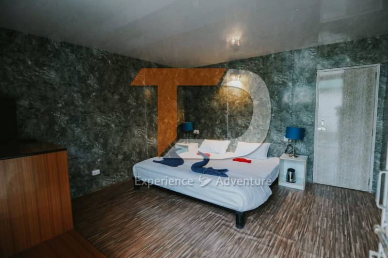 1 Night/ 2 Days Delux Camping in Manali - Soma Caves