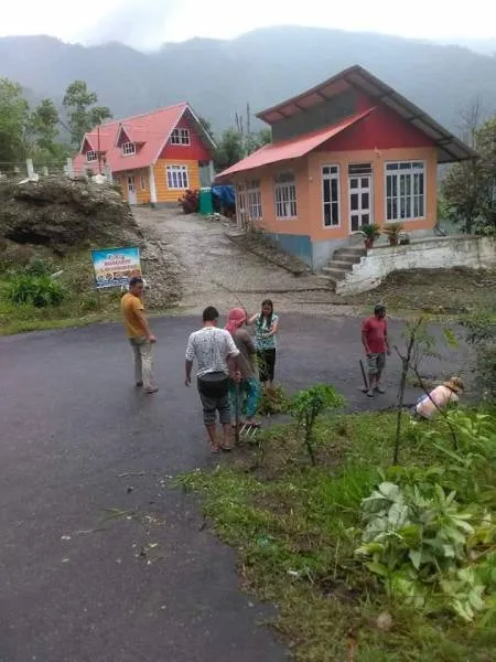 Sittong - Peshok/Lamahatta - Rishyap - Lava - Kolakham Tour