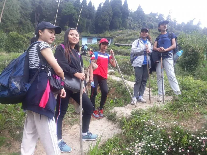 Sittong - Peshok/Lamahatta - Rishyap - Lava - Kolakham Tour