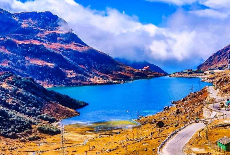 Gurudongmar Yumthung With Gangtok