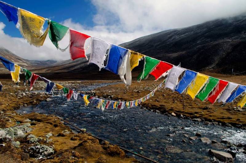 Gurudongmar Yumthung With Gangtok