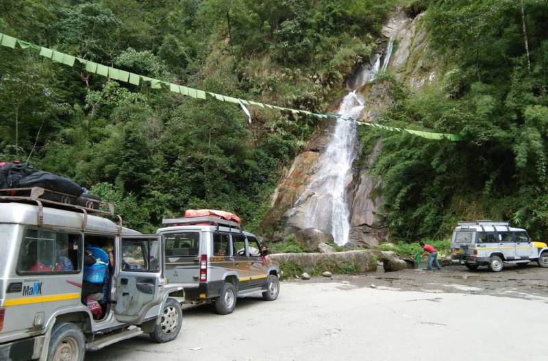 Zuluk Nathang Kupup With Reshikhola (Sikkim Old Silk Route)