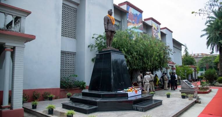 Imphal Loktak Moreh Andro (Manipur Tour)