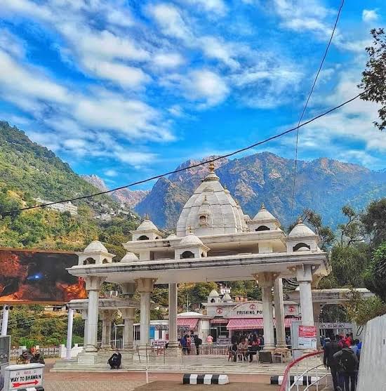 Srinagar Pahalgam Sonamarg Gulmarg Patnitop & Mata Vaisnodevi (Jammu & Kashmir)