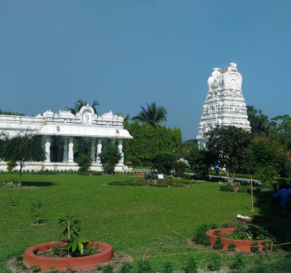 Guwahati Majuli Shivsagar Jorhat Kaziranga (Assam)