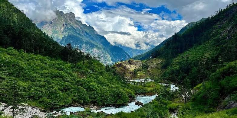 Anini Roing Tour from Kolkata Arunachal