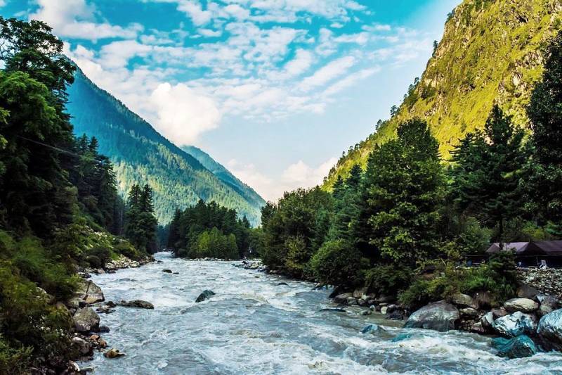 4 Nights 5 Days Jibhi Tirthan Valley Tour Package