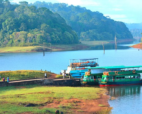 Cochin-Munnar-Thekkady-Alleppey Students Tour Package Image