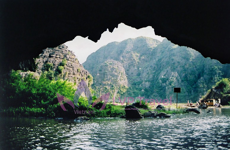 Amazing Vietnam in 5 Days 4 Nights