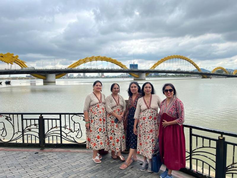 8 DAYS EXPLORER PACKAGE TOUR IN VIETNAM