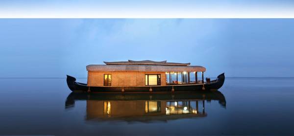Alleppey Houseboats Tour