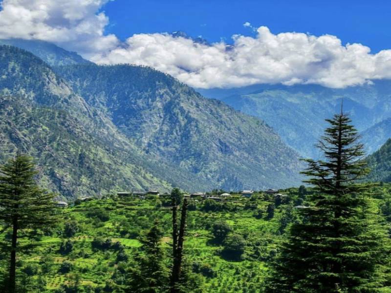 Climbing or Rappelling in Kasol and Explore Hidden Places