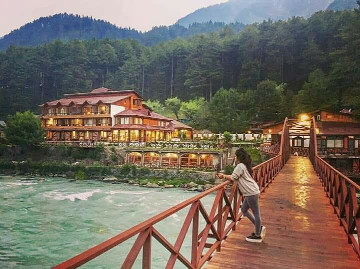 6 Nights /7 Days Kashmir Tour package