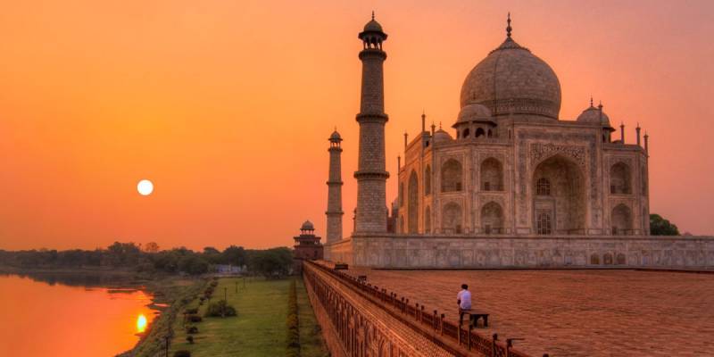Sunrise Taj Mahal Day Tour from Banglore