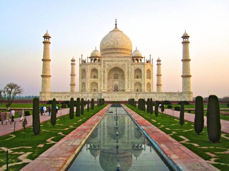Sunrise Taj Mahal Day Tour from Banglore