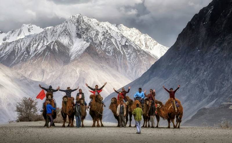 5D Leh Ladakh Tour - Nubra Valley - Pangong Lake - Leh Local Sightseeing