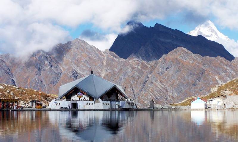 Valley of Flowers Trek with Hemkund Sahib, Uttarakhand